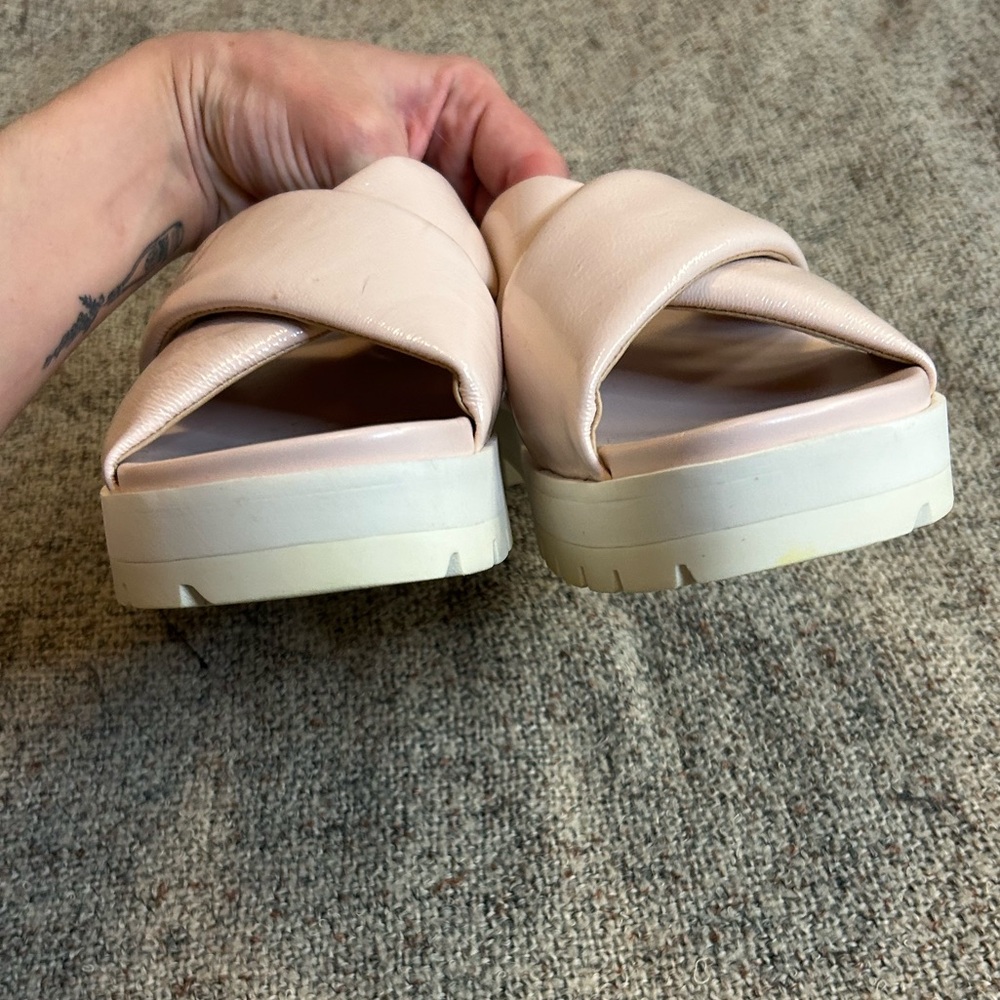 Vionic Platform Vesta Leather Sandal in Baby Pink - Picture 2 of 5
